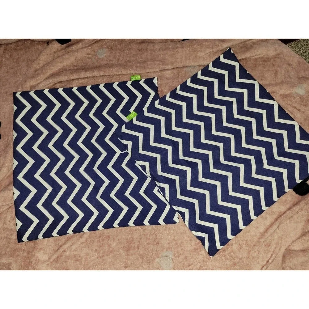 Set of 2 pillow cases blue Chevron decorative